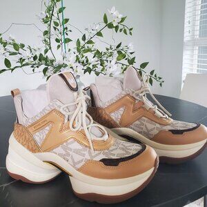 NBW BRAND NEW Michael Kors Olympia Signature Logo Trainer Sneakers Sz 8.5